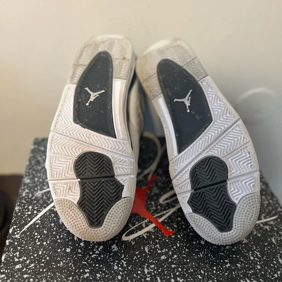 Air Jordan 4 Retro - Picture 6 of 7